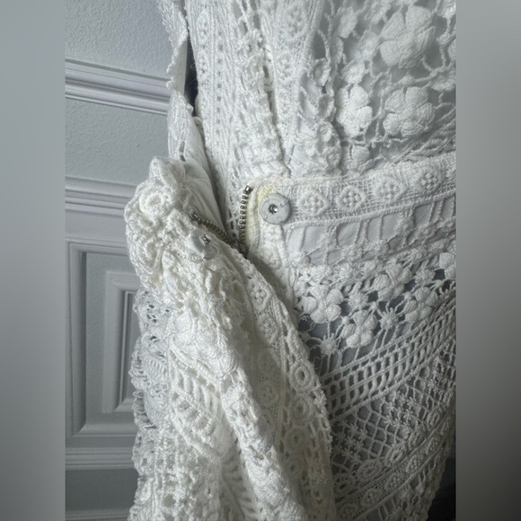 JUST BEE QUEEN
Tulum Ruched Crochet Midi Dress - Picture 14 of 17